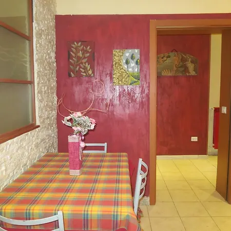 Casa Domus Sammichele Di Bari